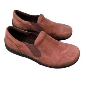 Klogs Geneva Brown Suede Slip Resistant Clogs Size 8